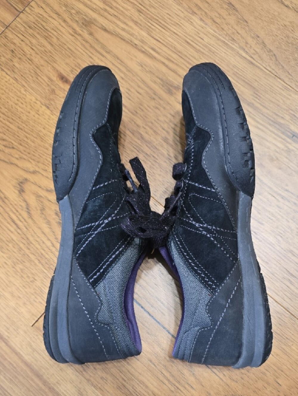 Merrell Women's Black Suede Sneakers with Purple Lining and Orange Insole - Picture 12 of 14
